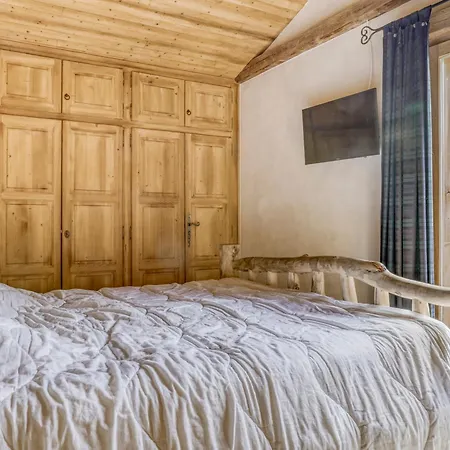 Duplex 3 à Avec Cheminée Et Parking - Fr-1-453-216 Appartement